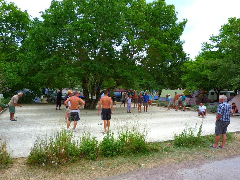 Camping La Maurie Foulerot Exteriör bild